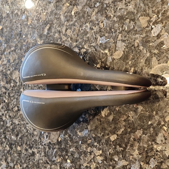 Serfas gel bike seat - Picture 2 of 6